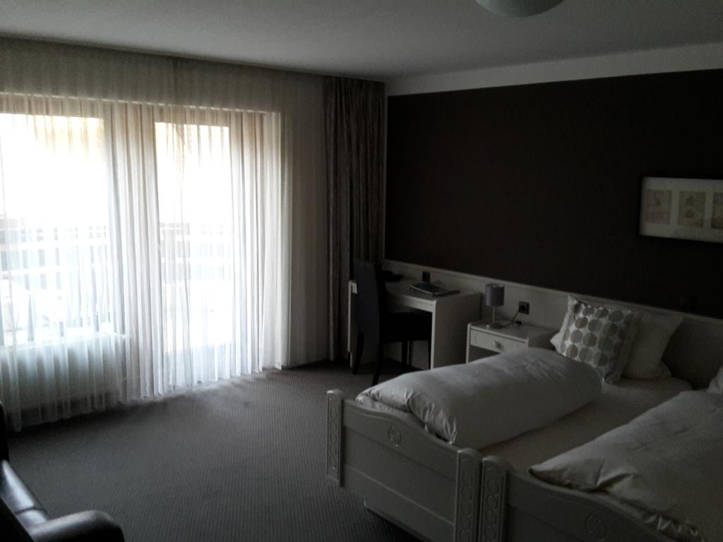 Hotel Kramer Ленещат Екстериор снимка